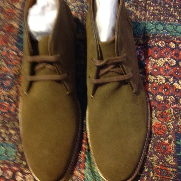 Bloomingdale\'s Men\'s Brown Suede Chukka Boots  - New in Box main image 3